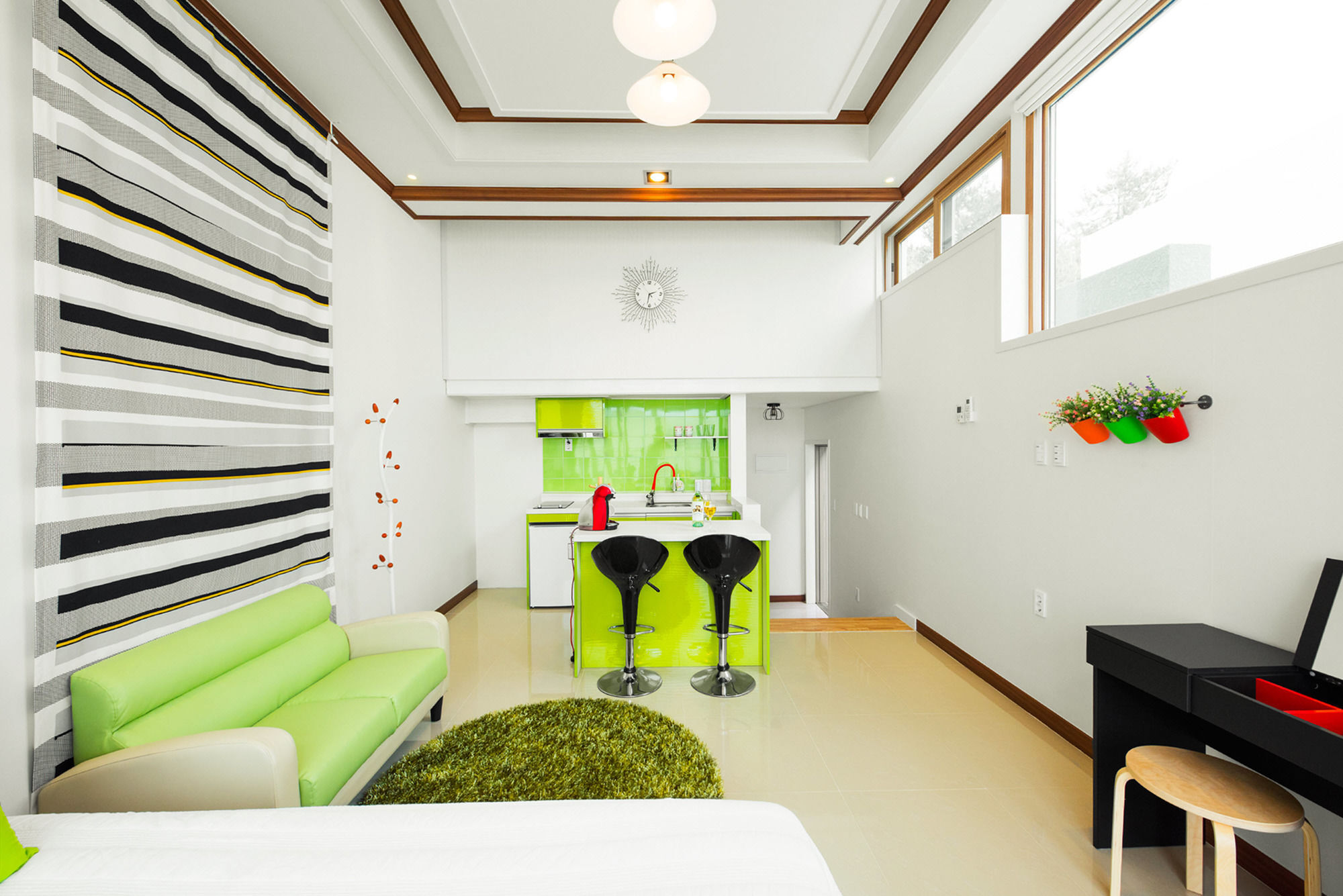 Sea & Pine Pension Namhae Buitenkant foto