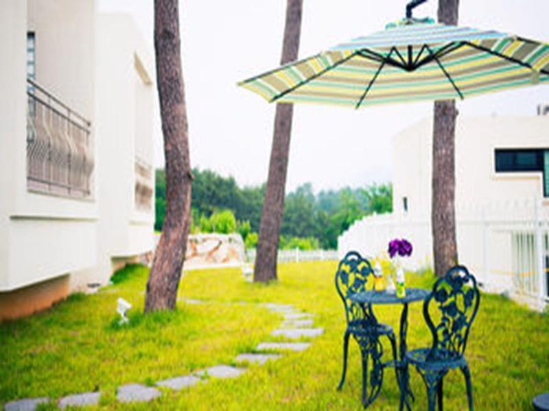 Sea & Pine Pension Namhae Buitenkant foto
