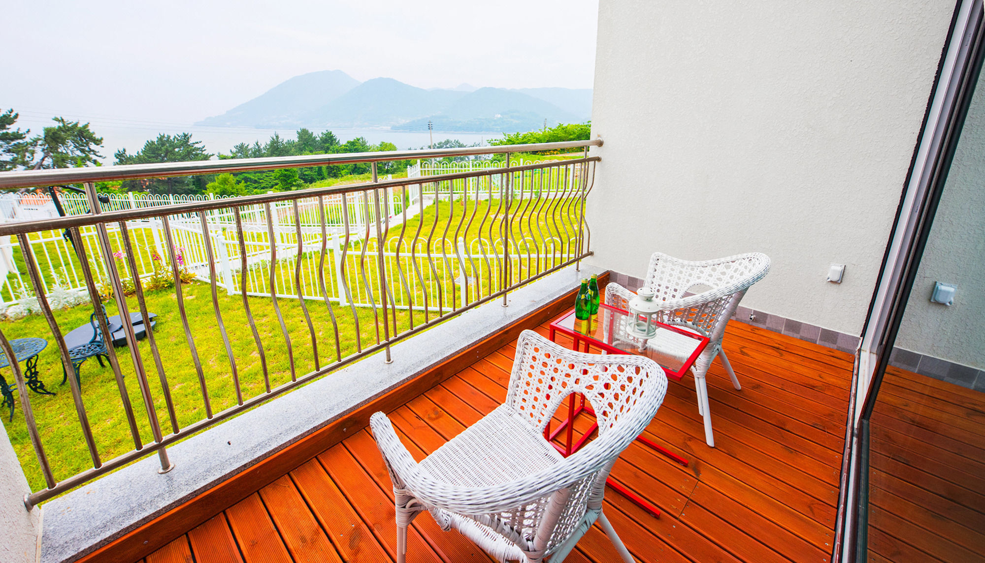 Sea & Pine Pension Namhae Buitenkant foto